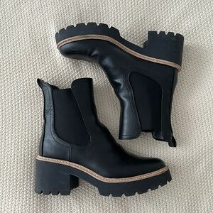 Black Dolce Vita Boots